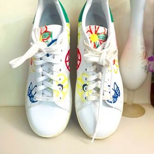 Adidas Original Stan Smiths graphic design all over sneakers